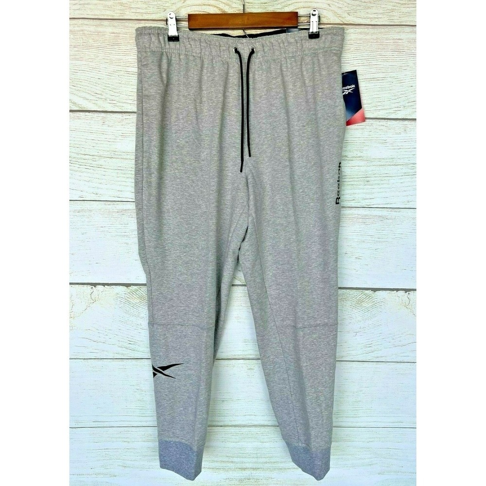 Reebok Jogger Pants Mens Size XLarge Gray Cheshire Slim Fit Knit Joggers New
